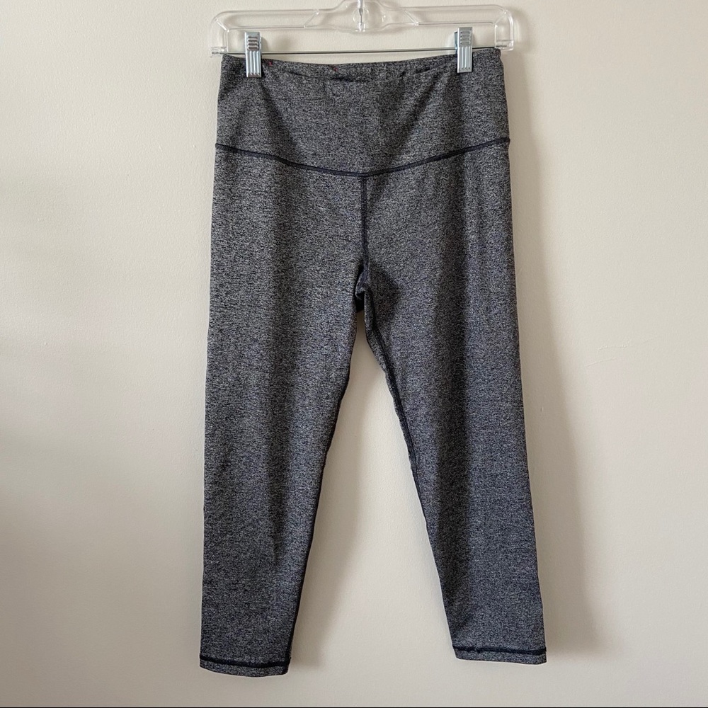 Victoria’s Secret Sport Capri Workout Leggings